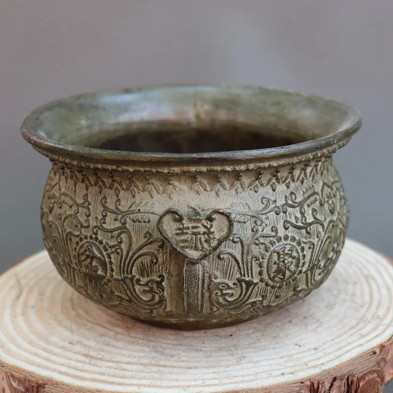 

Copper wealth instantly satisfied the desire to make money.