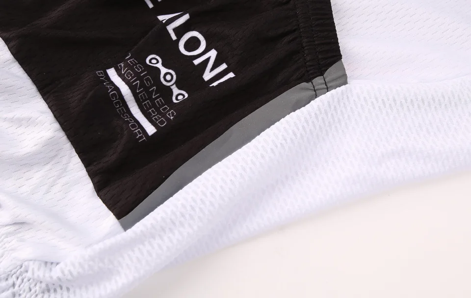 two-reflective-stripe-on-side-of-pocket
