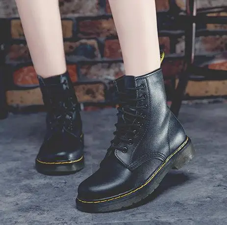 

Ladies new snow boots, non-slip wear, warm and comfortable, fine workmanship, perfect product, model complete