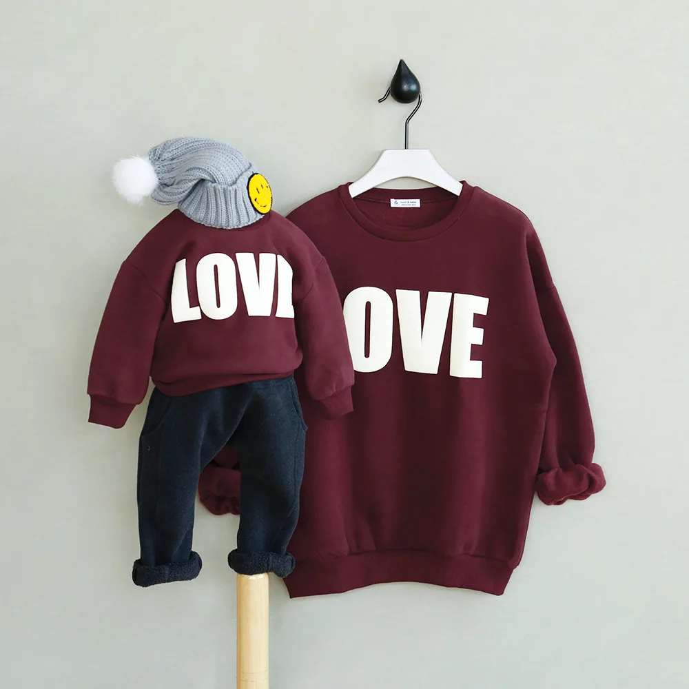 

Family Look for Dad Mom and Me 2019 Father Mother Daughter Son Christmas New Year Cotton Sweater Outfits Family Matching Clothes