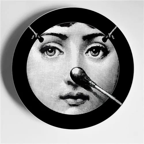 Винтажные фарфоровые декоративные тарелки Fornasetti, настенная тарелка для подвешивания, коллекционная тарелка для тарелок, настольный Настенный декор, лучшие подарки - Цвет: Темно-бордовый