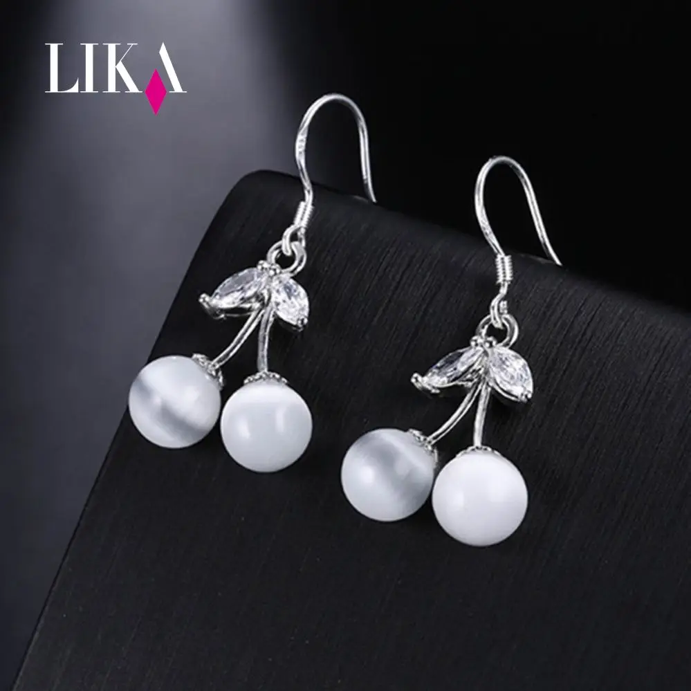 

LIKA New Fashion Cute Lovely Red Cherry Earrings Rhinestone Leaf Bead Stud Earrings For Woman Jewelry Boucle D'oreille Femme