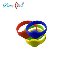 125 кГц пользовательский силиконовый красочный браслет RFID тег с коротким расстоянием чтения
