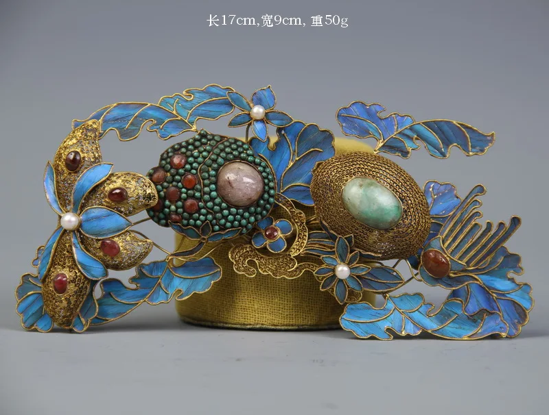 

Antiques, silver gilt, point flower basket decoration, Qing Dynasty antiques, length 17cm, width 9cm, weight 50g