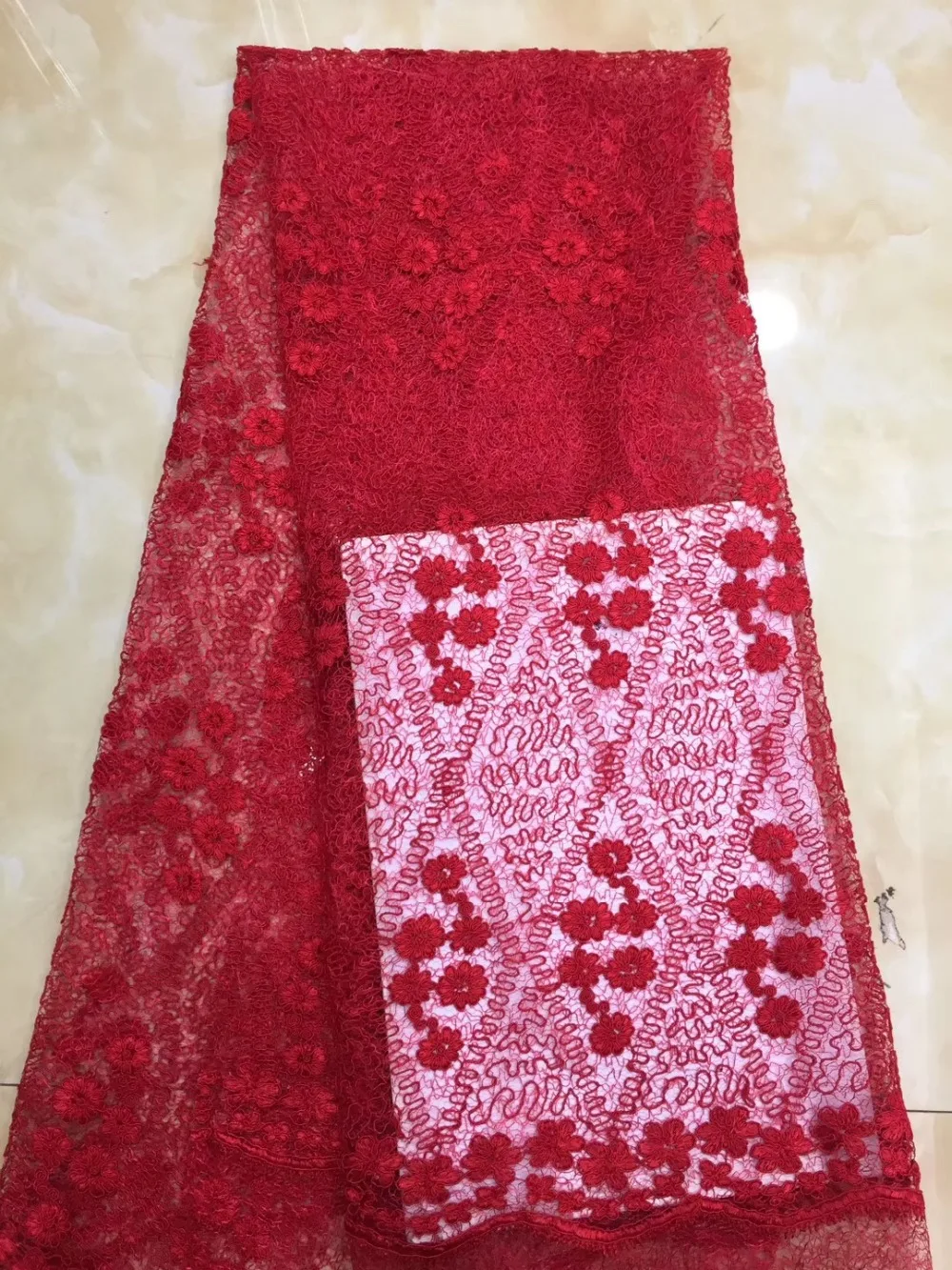 

Hot sale of African lace fabrics, 2019 Nigeria mesh tulle lace for women's party wedding fabrics