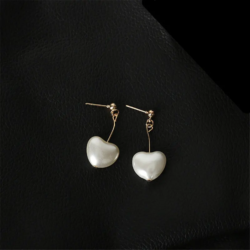 4242546012_2130544268