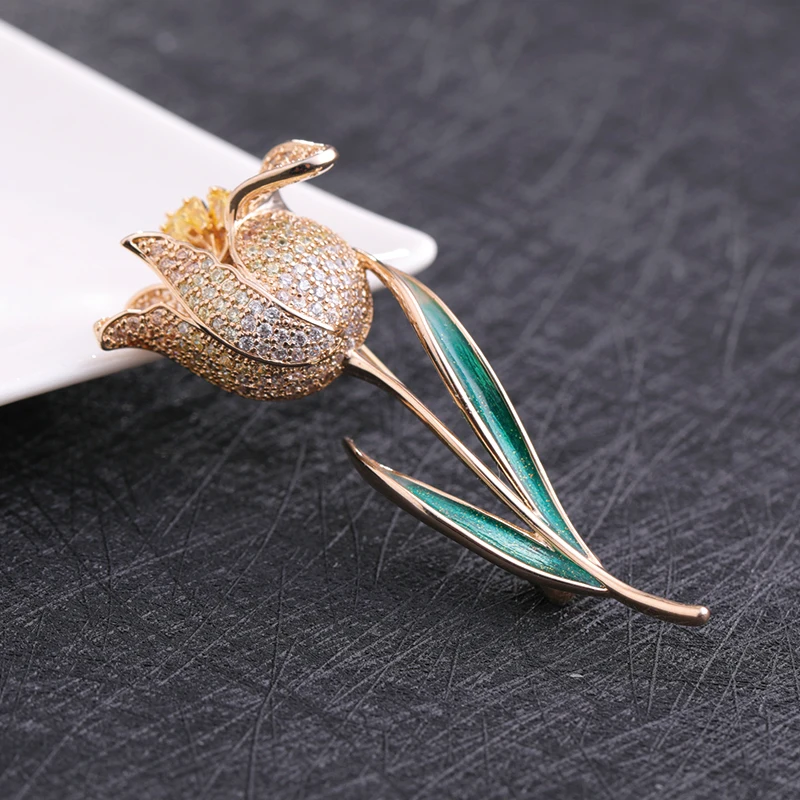 

2019 Elegant Crystal Flower Brooch Beautiful Tulip Brooches AAA Cubic Zirconia High Quality Enamel Green Leaves Pins for Mother