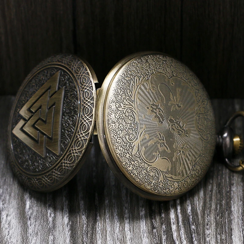 Винтаж Треугольники Valknut скандинавской Викинги Бронзовый кварцевые карманные