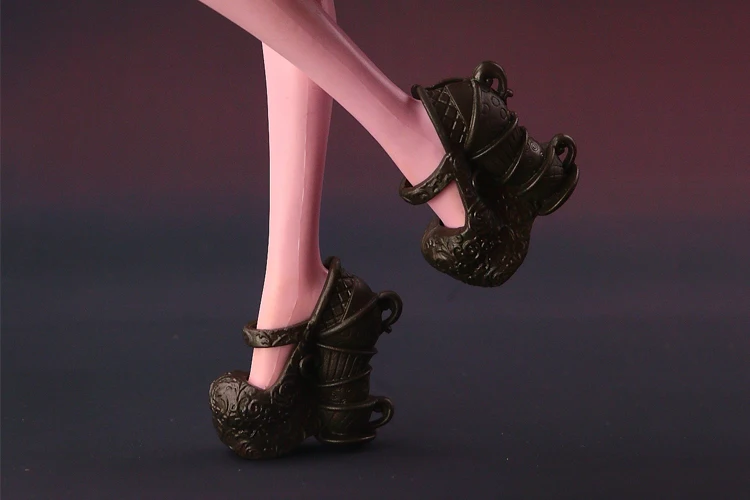 Новинка года; яркие аксессуары; оригинальная обувь для куклы monster high; модная обувь в форме зонта; Доступно 15 моделей обуви