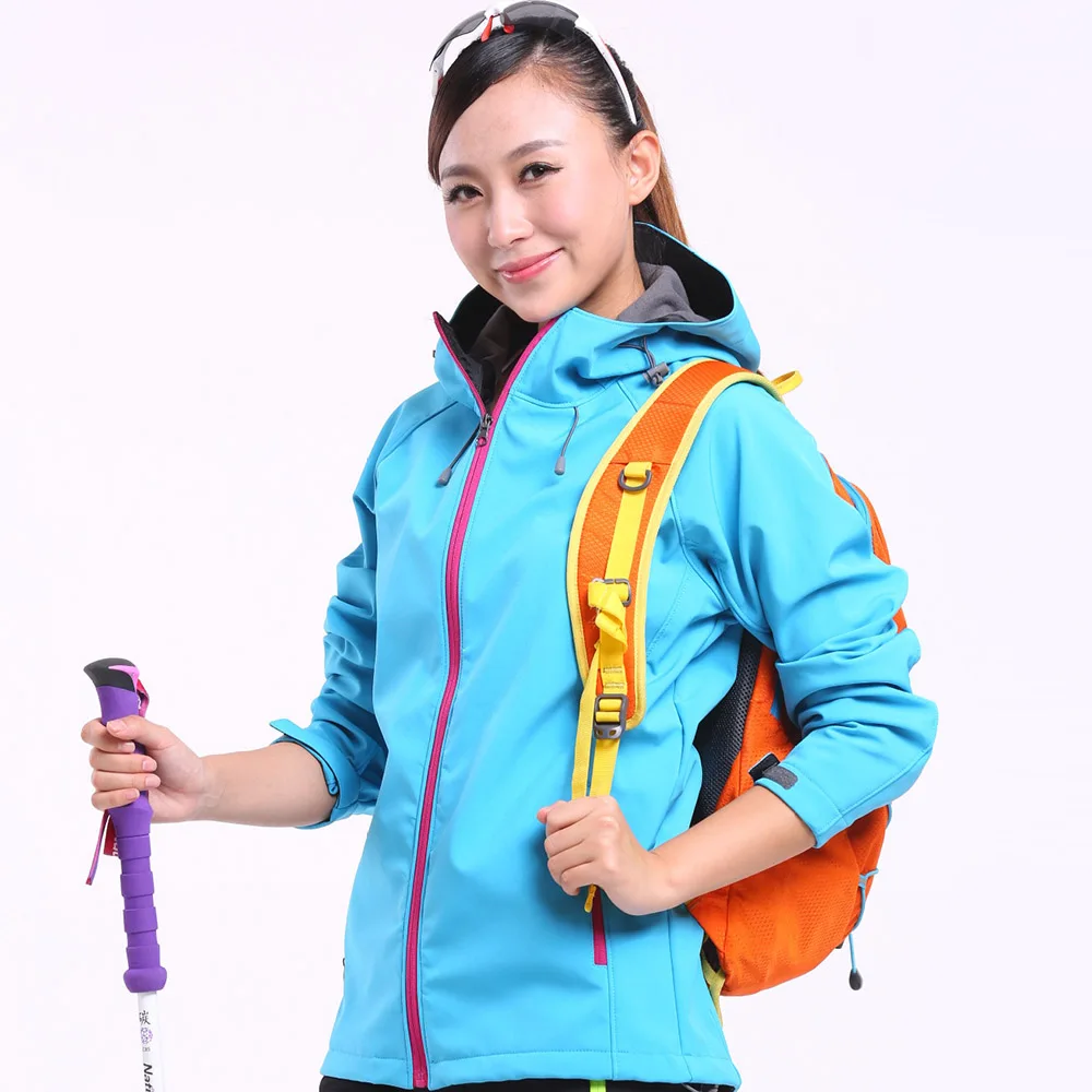 

2017 Softshell Jacket Waterproof Windproof with fleece Thermal Hiking trekking Jackets Women 6 Colors Outdoor Sports Clothes