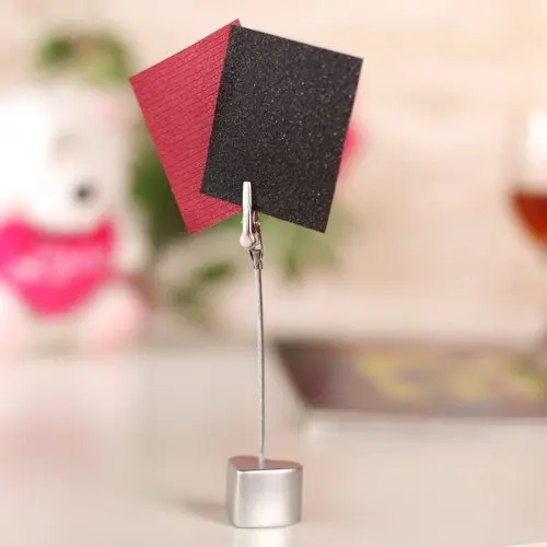 

Support for Photo / Memo / card alligator wire to Base resin