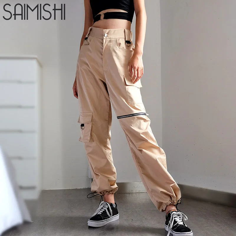 khaki cargo pants outfit