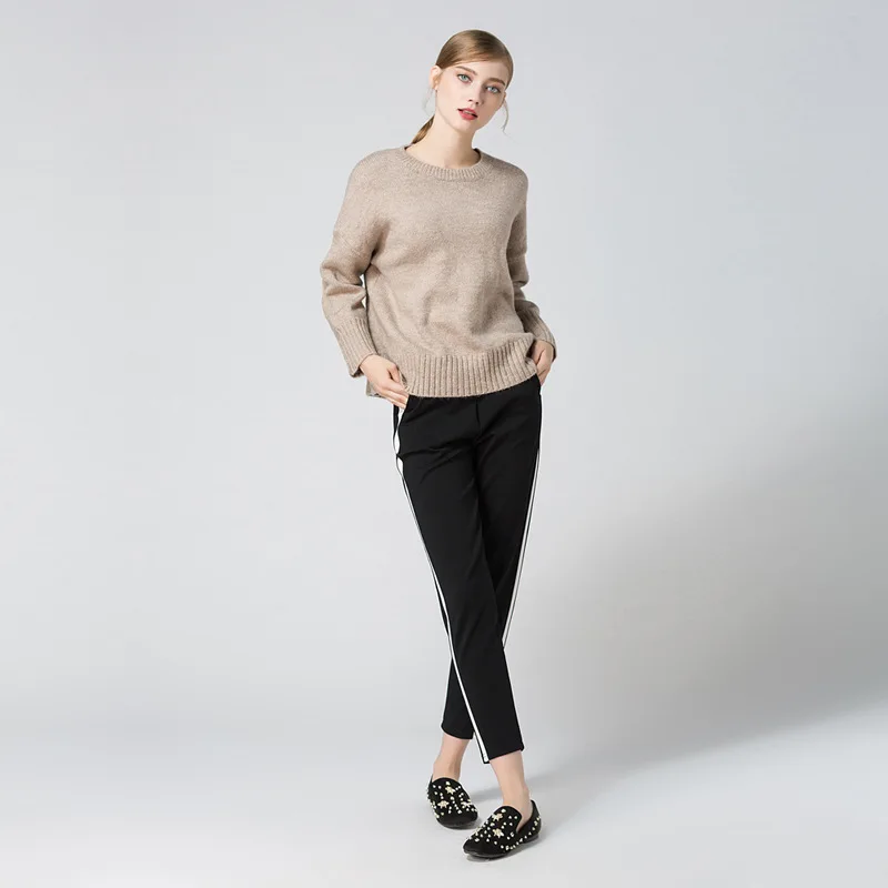 Women Sweater Solid Color Round Neck Loose Knitted Pullover Sweater Casual Style Autumn Winter Khaki