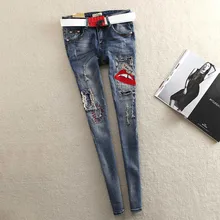 Women’s Trousers Feet Pants Casual Jeans Woman Red Lips Embroidery Dark Blue Elastic Ripped Jeans Pants Plus Size Hot Sales B89