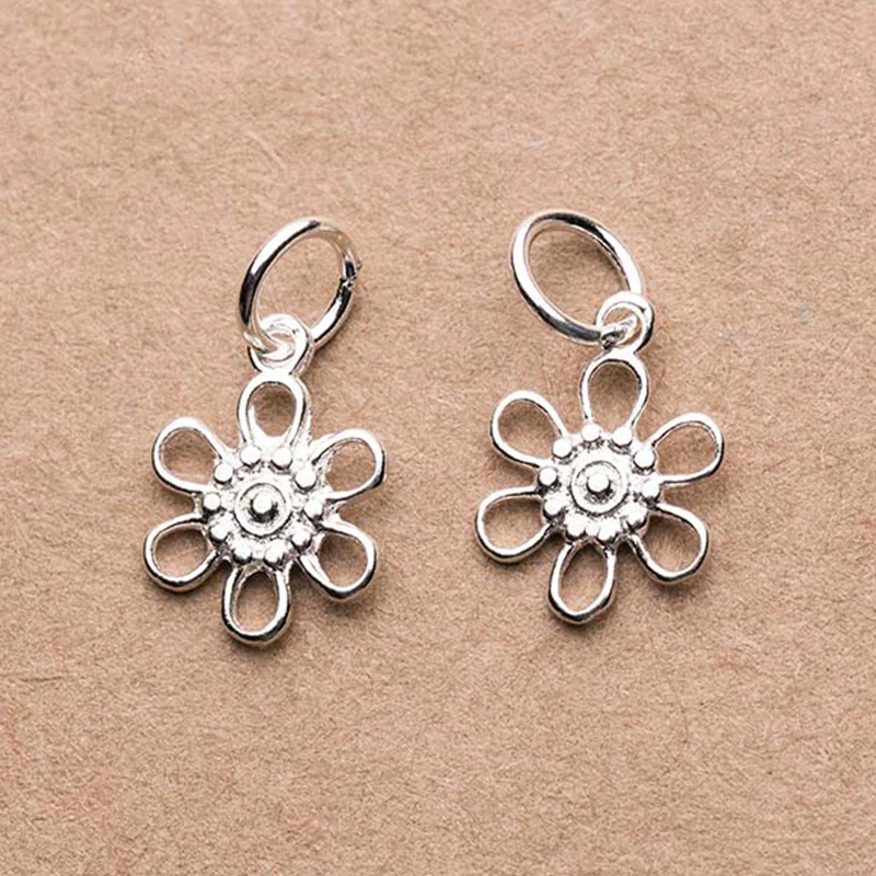 

925 Sterling Silver Small Pretty Flower Charms 12mm Simple Design Women Bracelets Silver Pendants DIY Jewelry Materials Supplier
