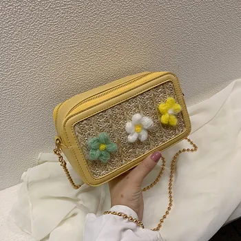 

A new style of casual grass, single-shoulder bag, fashion, chain, slant, slant, small bag.