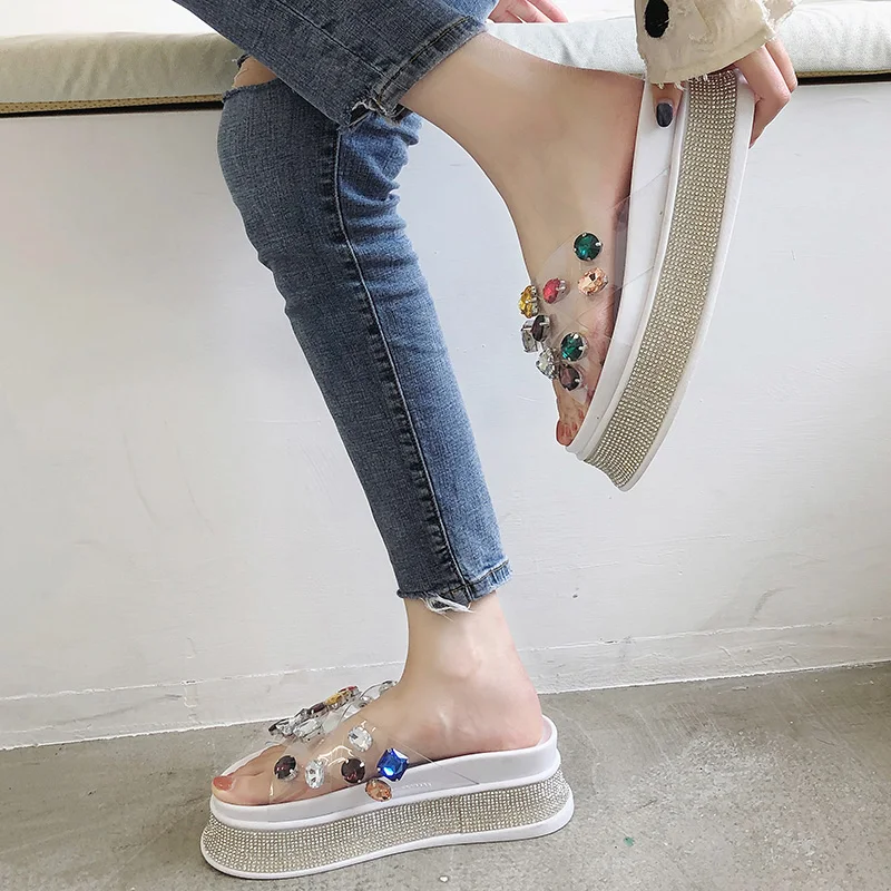

Woman Shoes Luxury Slippers Platform Cross-tied Slides Ladies Flip Flops Designer Sliders Flip-flops 2019 Flat Crystal Scandals