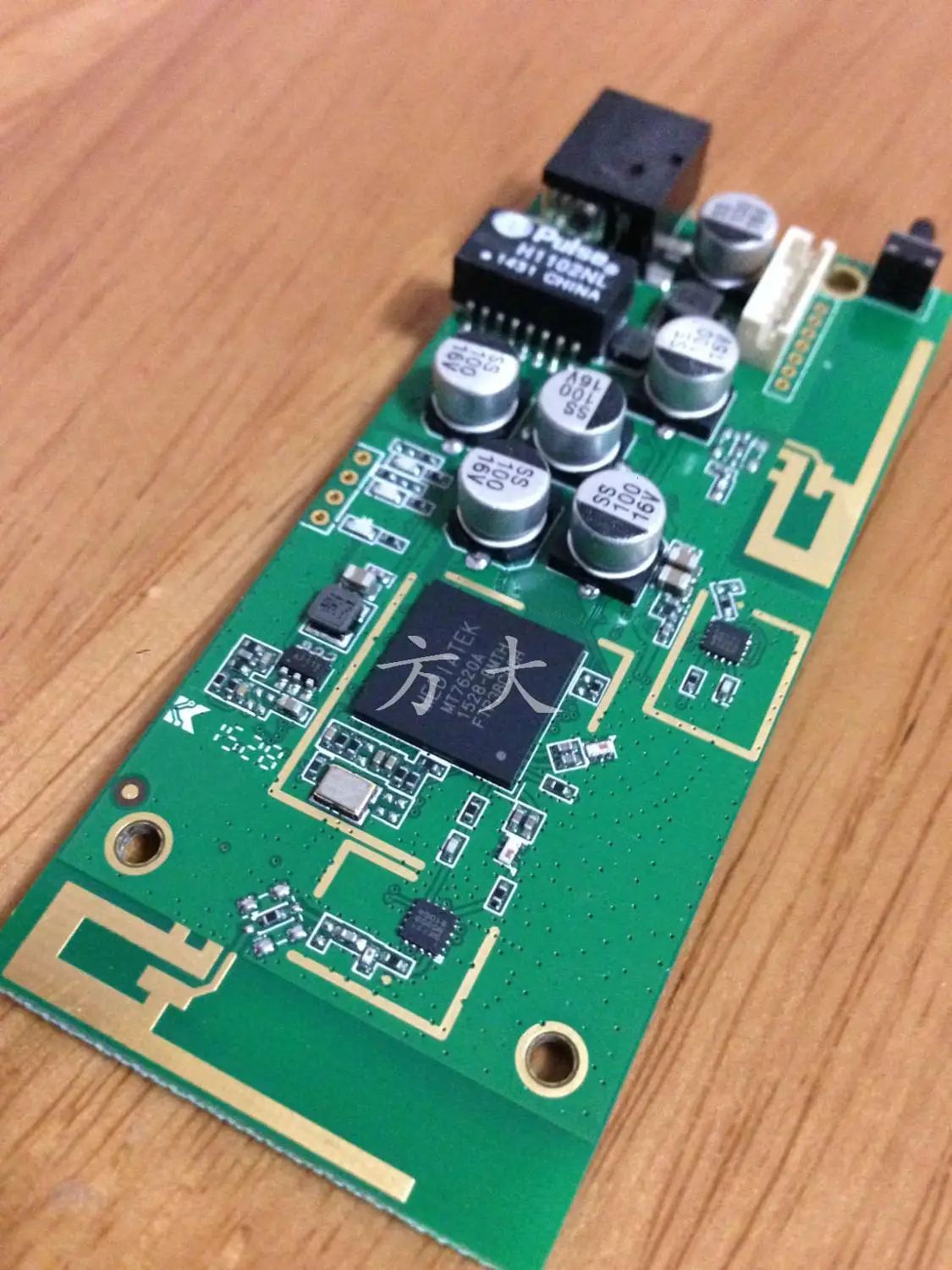 

A.r.duino WiFi car, WiFi robot, MT7620A professional grade 300M, high power wireless relay