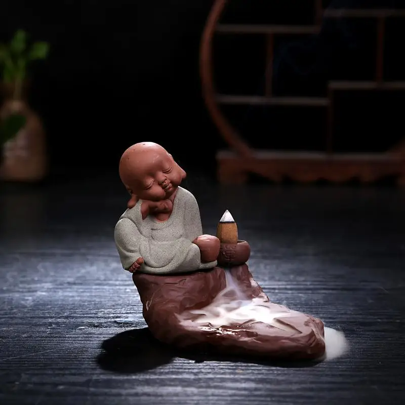 

4 the young monk put back the clock Cloud back Incense burner tea aroma stove ceramic creative incense, incense seat