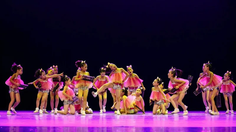 Jazz Costume 02 800