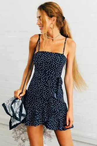 Женское летнее сексуальное короткое мини платье в горошек без рукавов Boho с