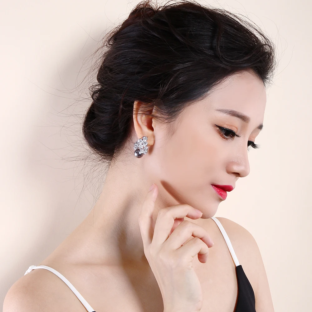 Ceny Nowy rok prezent moda kwiat kropla kolczyk komunikat biżuteria pendientes aros z jasnego kryształu i symulowane szary pearl kolczyki