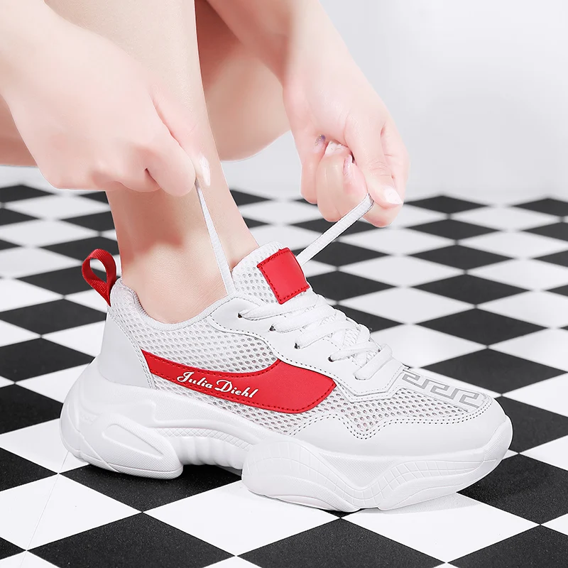 784A0225