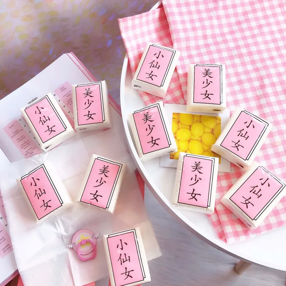Розовые сладкие девочки портативный трехслойный одноразовый косметические бумажные салфетки китайские смешные слова без запаха носовой