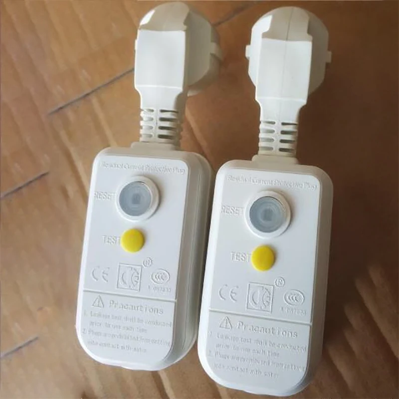 

Protective plug 220V EU Plug Leakage Protection switch Safety Socket Home Electric Faucet Water Heater Cutout Power Trip Switch