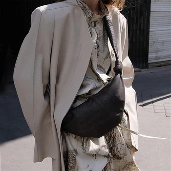 

Casual Waist Pack Women PU Leather Chest Bags 2019 new Ladies Phone Bag Travel Cross Body Shoulder Bag Purse Women's Belt Bag