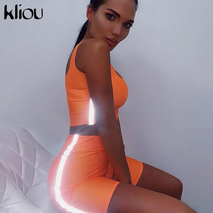 Kliou 2019 جديد النساء قطعتين مجموعة عاكس مخطط خليط مثير نحيل حمالة المحاصيل أعلى مرونة السراويل رياضية وتتسابق