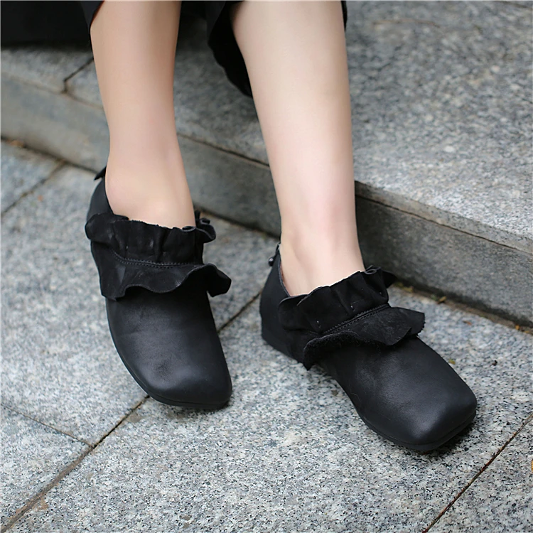 Women Leather Flats Black Lazy Shoes Brand Women Spring Loafers Ruffles Style Genuine Leather Women Moccasin Shoes Retro