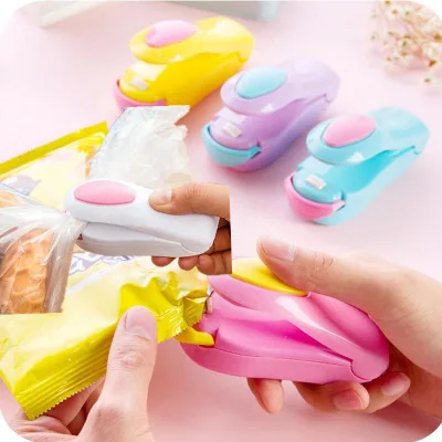 

Portable Bag Clips Handheld Mini Electric Heat Sealing Machine Impulse Sealer Seal Packing Plastic Bag work with battery h950