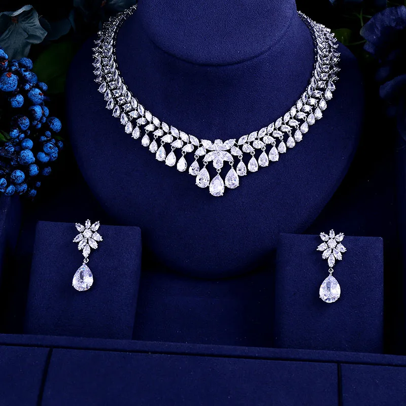 

CLEAR TOP QUALITY BRILLIANT CRYSTAL ZIRCON EARRINGS AND NECKLACE JEWELRY SET WEDDING DRESS ACCESSARIES