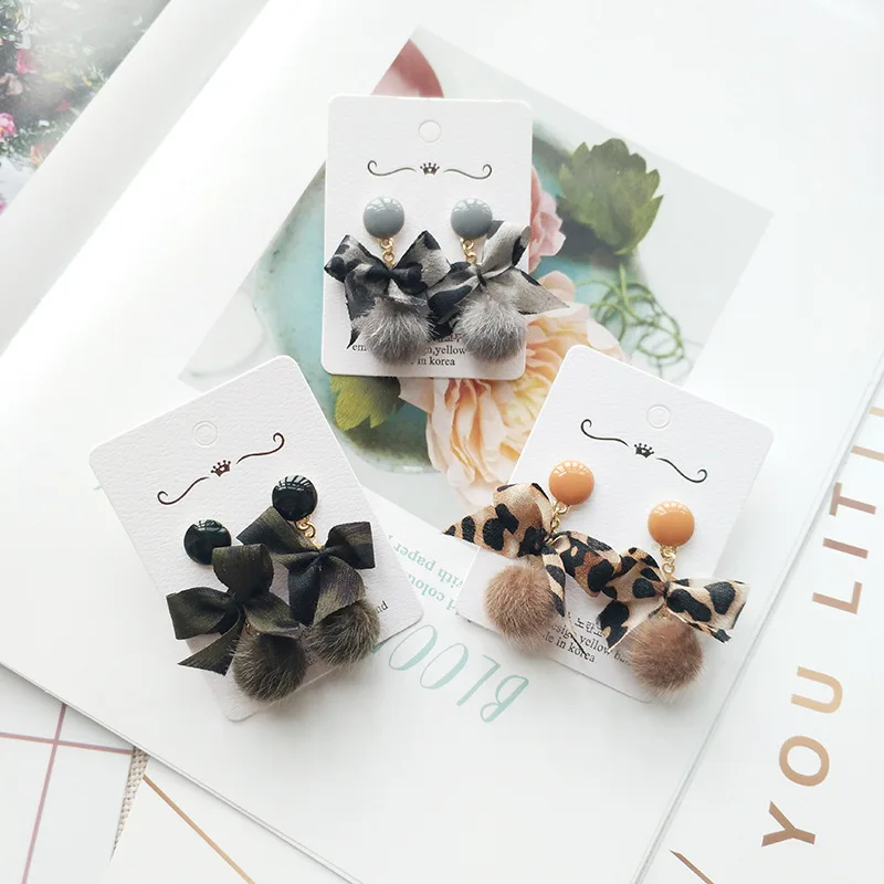 

Korea Handmade Leopard Bowknot Mane Ball Cute Women Drop Earrings Dangle Earrings Fashion Jewelry-JQD5
