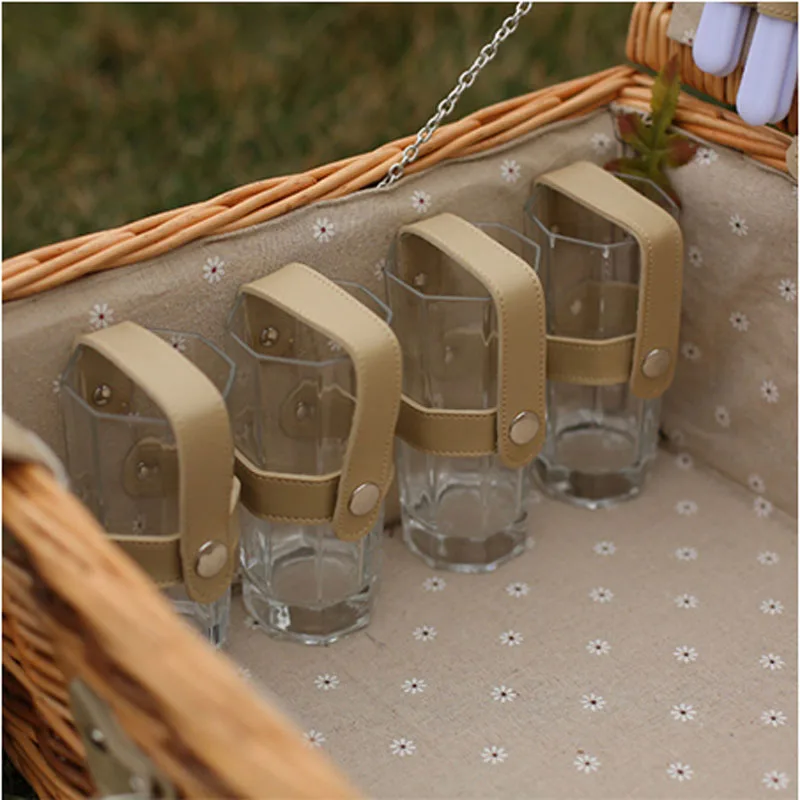 Antique Large Wicker Picnic Basket with Table Mat for 4 People Home Storage Baskets Vintage wicker Picnic Basket Set for Family