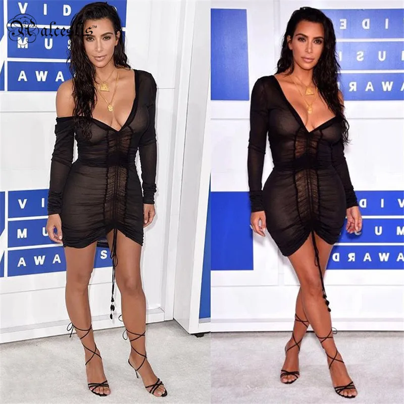 vestido preto kim kardashian