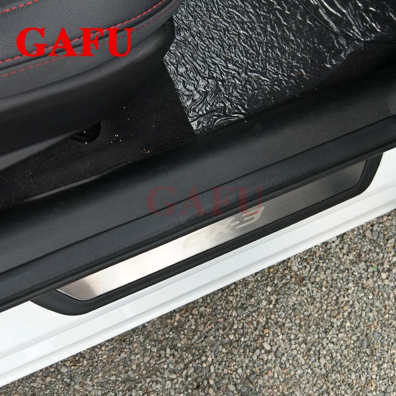 CX-3 DO0R SILL 02