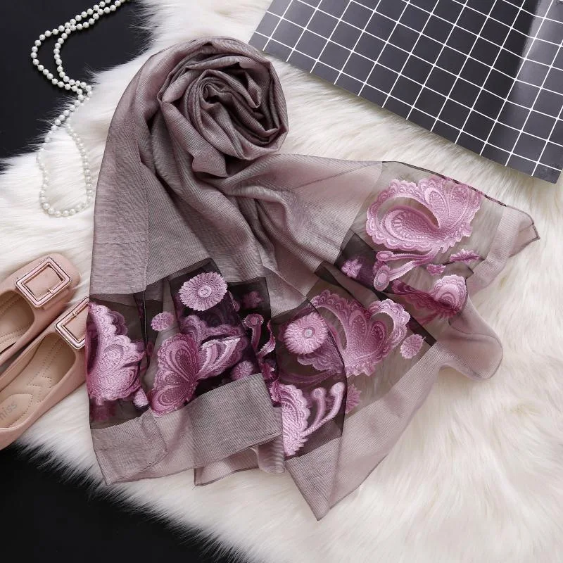 2019 Новый дизайнерский бренд для женщин Шарф Модные полые вышивка женские шали и Обертывания Весна Лето Солнцезащитный крем пляж палантины