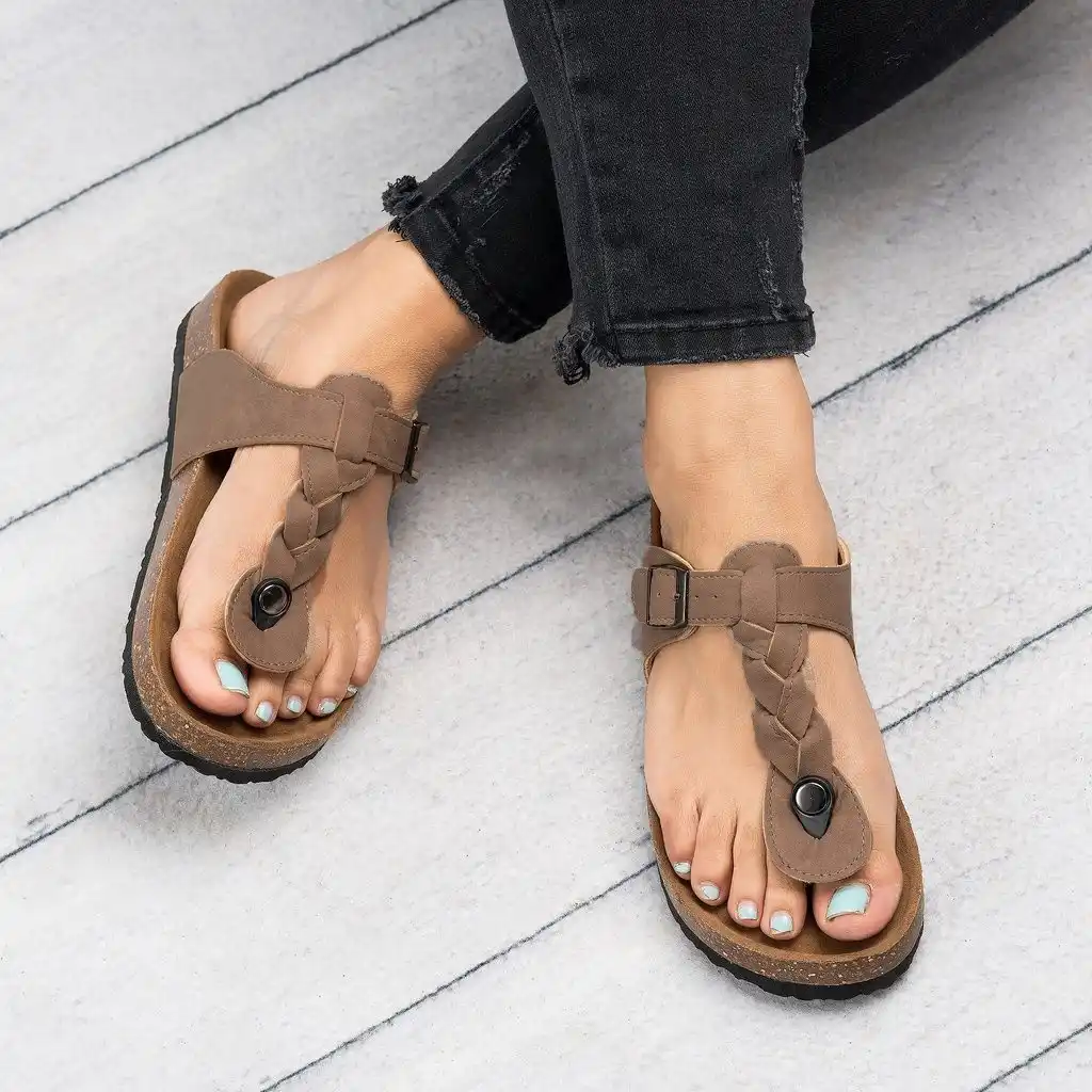 summer toe post sandals
