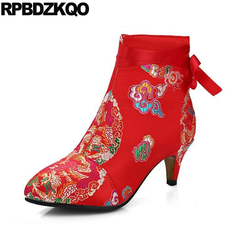 

Flower Embroidery Bridal Winter Chinese Lace Up Women Ankle Boots Medium Heel Embroidered Red Satin Wedding Booties Stiletto