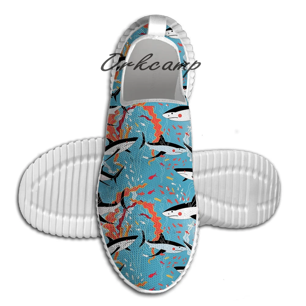 

Graphic pattern in love birds pattern of swimming sh Mens And Womens Lightweight Walking Sports Running Outdoor Shoes Yoga Shoes