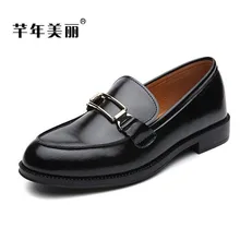 Г. Новая весенняя женская обувь коричневые черные Лоферы без застежки с металлической пряжкой повседневная обувь на плоской подошве женская обувь лоферы на плоской подошве