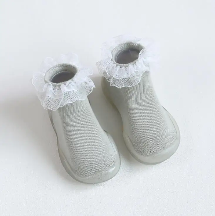 Летние детские тонкие башмачки для малышей нескользящая резиновая подошва, кружевные носки с цветочным узором Туфли-тапочки носки 4 цветов, 6 размеров, tz05