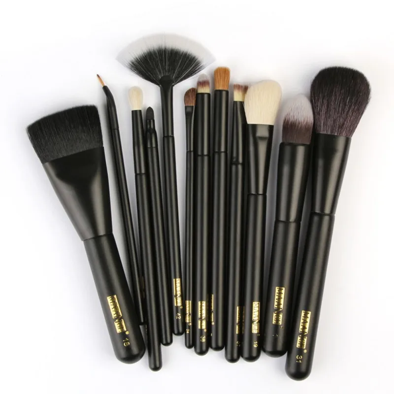 

MAANGE 12 Pcs Synthetic Hair Wood Handle Soft Powder Foundation Blush Eyeshadow Lips Make Up Brush Kit