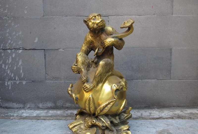 

China Folk Feng Shui Brass RuYi YuanBao monkey Ride peach Auspicious Statue a 0518