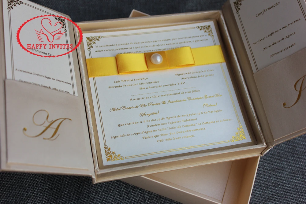 HI2020 - 08 Luxury Silk Invitation Box with Gold Foiling
