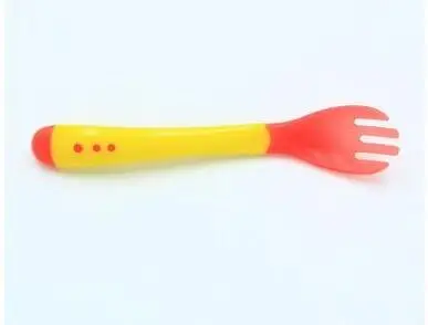 Yellow fork Детские силиконовая ложка Детская безопасность температура зондирования Дети Детская посуда Кормление ложки Детские термостойкая ложка медицина - Цвет: Yellow fork