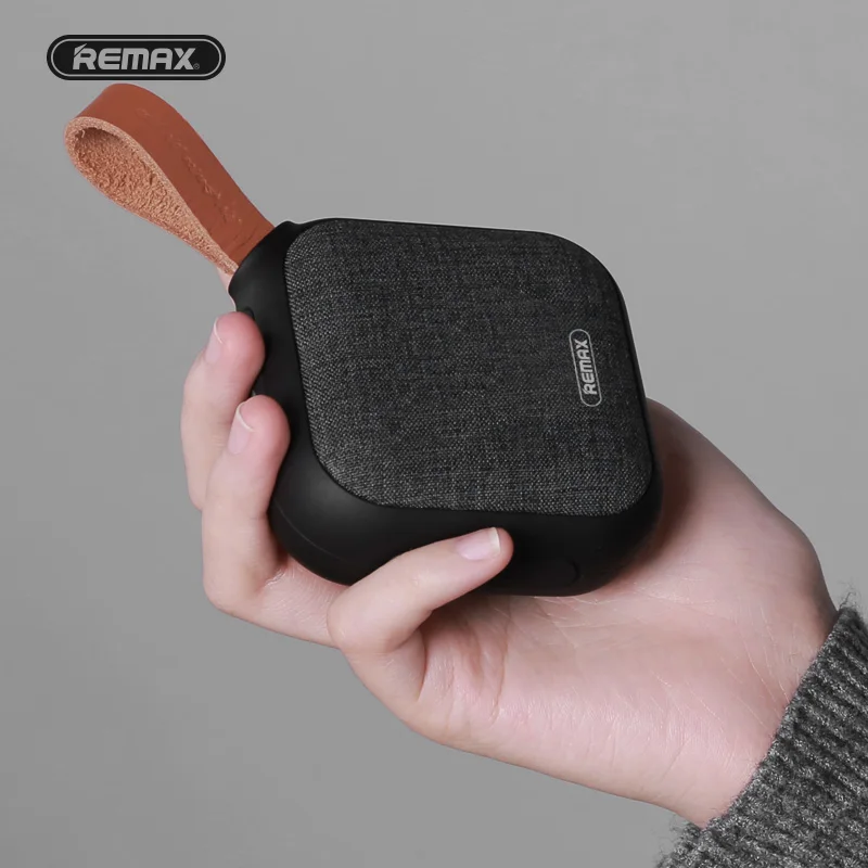REMAX RB-M15 Waterproof grade Portable Style Bluetooth Speaker V4.0 Bluetooth Fabric ABS Leather IP5X Outdoor sports preferred