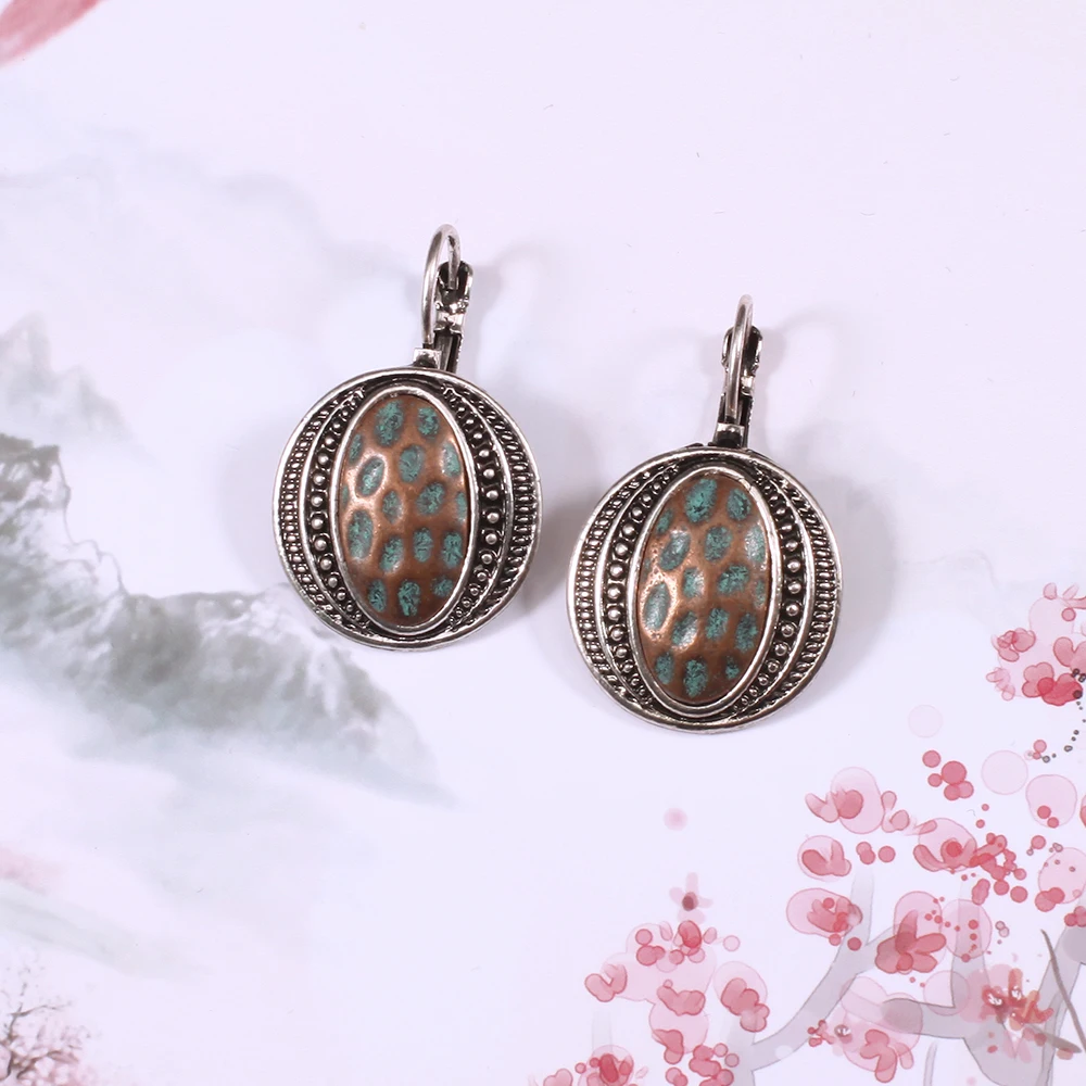 

Punk Silver Women Dangle Earring Bronze Carving Classic Vintage Eardrop Hanging Bijoux Brincos Wholesale